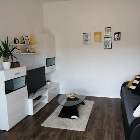 Apartmani Luka Grebastica Exterior photo