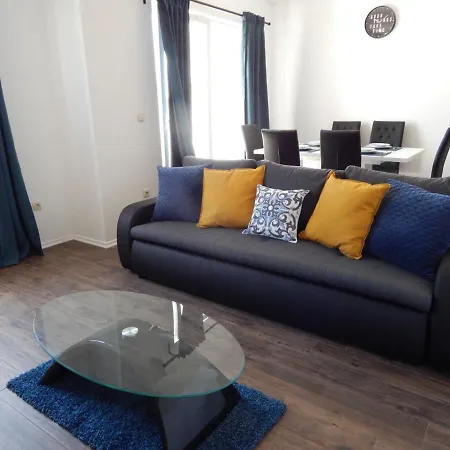 Apartmani Luka Grebastica Exterior photo